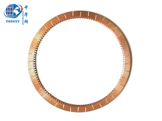 刹车摩擦片磨损不均匀是怎么回事？检查刹车分泵！